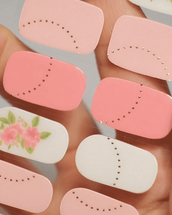 Gel Nail Strip ★ Can't Buy Me Love Gel Nail Strips MoYou London