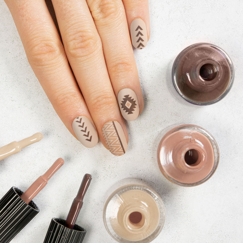 Fall in Love 17 ✦ Nail Stamping Plate