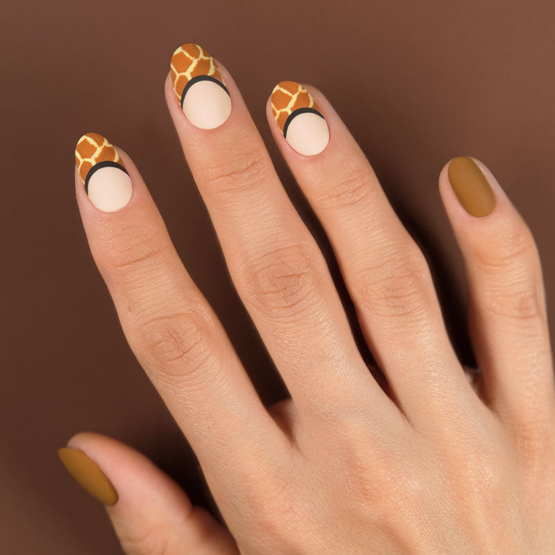 Animal print giraffe French manicure