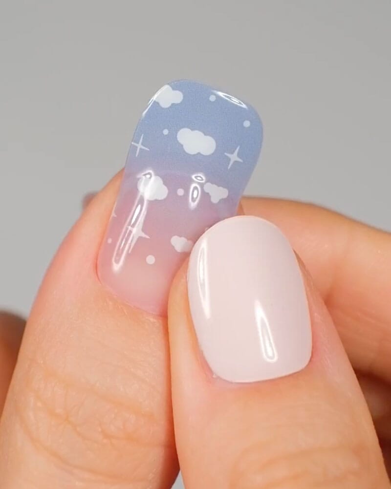 Gel Nail Strip ⭐️ ⭐️ ⭐️ Passing Clouds Gel Nail Strips MoYou London 