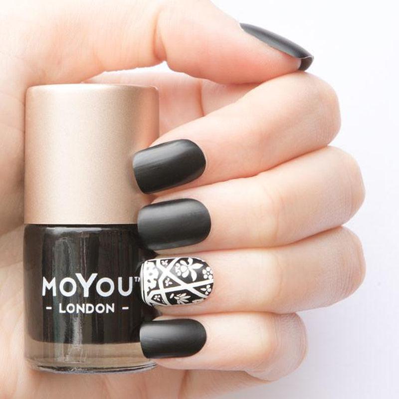 Matte black nails | Black acrylic nail designs, Goth nails, Gothic nails
